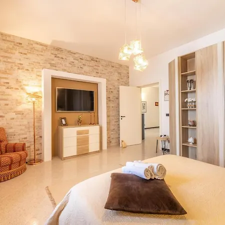 Del Geco Villa